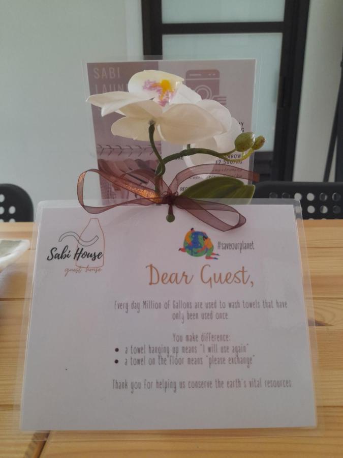 Sabi Guest House - Strategic Family -Married Couples Only- Hostel In Prawirotaman Γιογκιακάρτα Εξωτερικό φωτογραφία