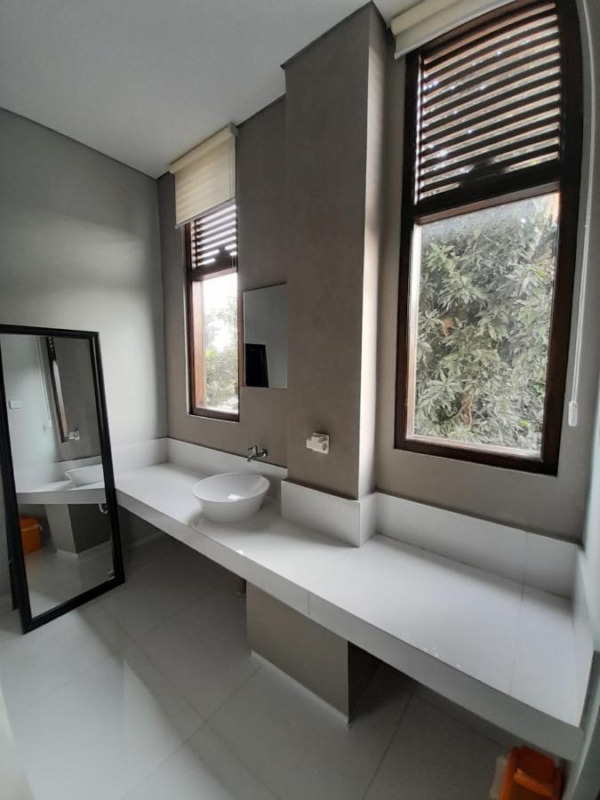 Sabi Guest House - Strategic Family -Married Couples Only- Hostel In Prawirotaman Γιογκιακάρτα Εξωτερικό φωτογραφία